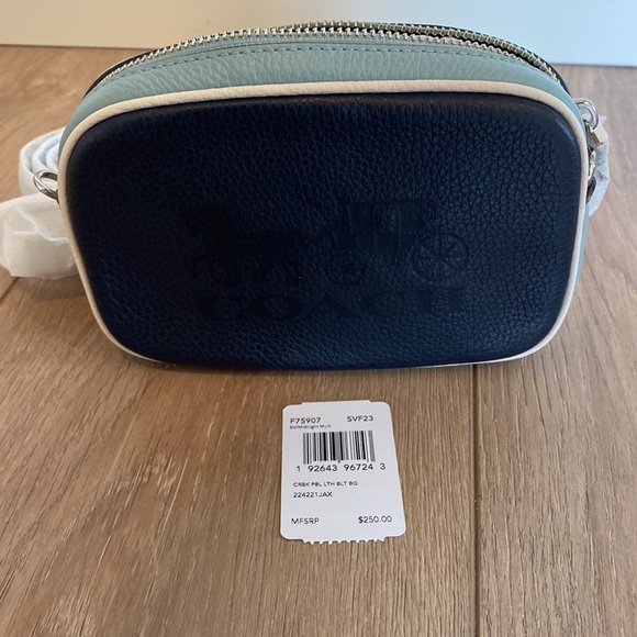 JES CONVERTIBLE BELT BAG IN COLORBLOCK (COACH F75907)
MIDNIGHT/MULTI/SILVER - Picture 8 of 8